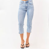Saige Capris